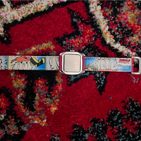 Donald Duck Watch - Picture 4 of 6